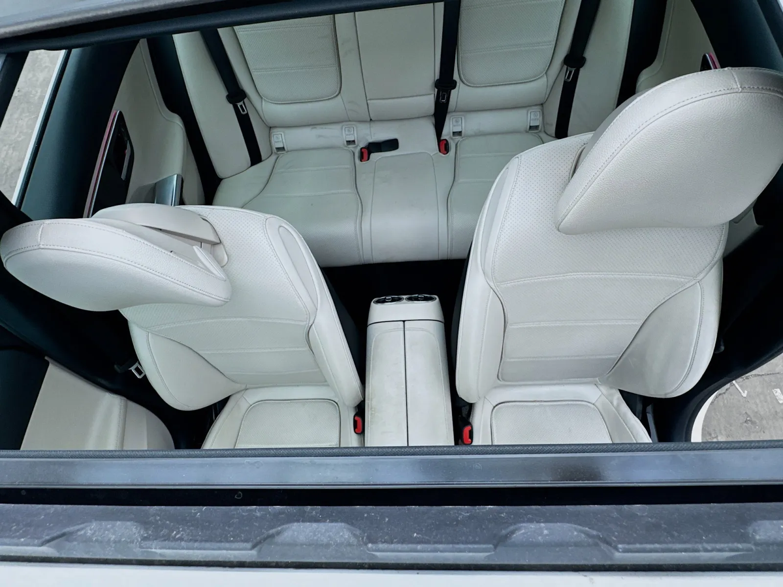 Mercedes-Benz C-Class photo 14