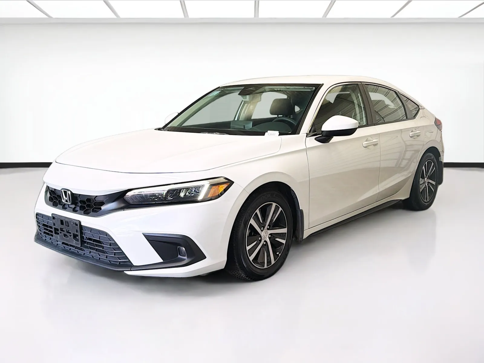 White 2024 Honda Civic Hatchback LX for sale in Bellflower, CA