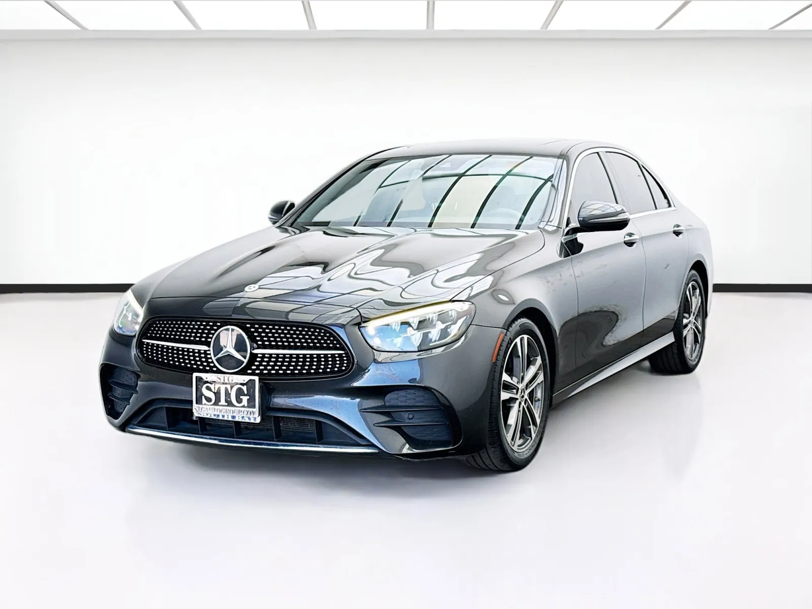 2021 Mercedes-Benz E-Class E350's photo