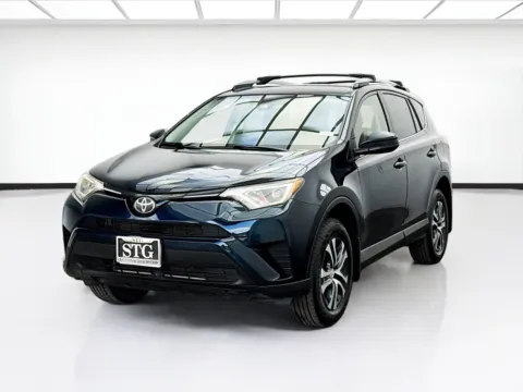 Green 2018 Toyota RAV4 LE for sale in Bellflower, CA