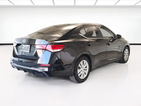 More photos of 2020 Nissan Sentra S at STG Bellflower, CA