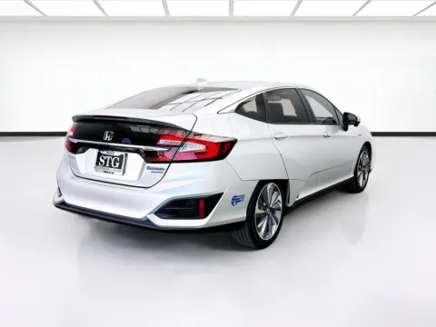 More photos of 2021 Honda Clarity Plug-In Hybrid Touring at STG Bellflower, CA