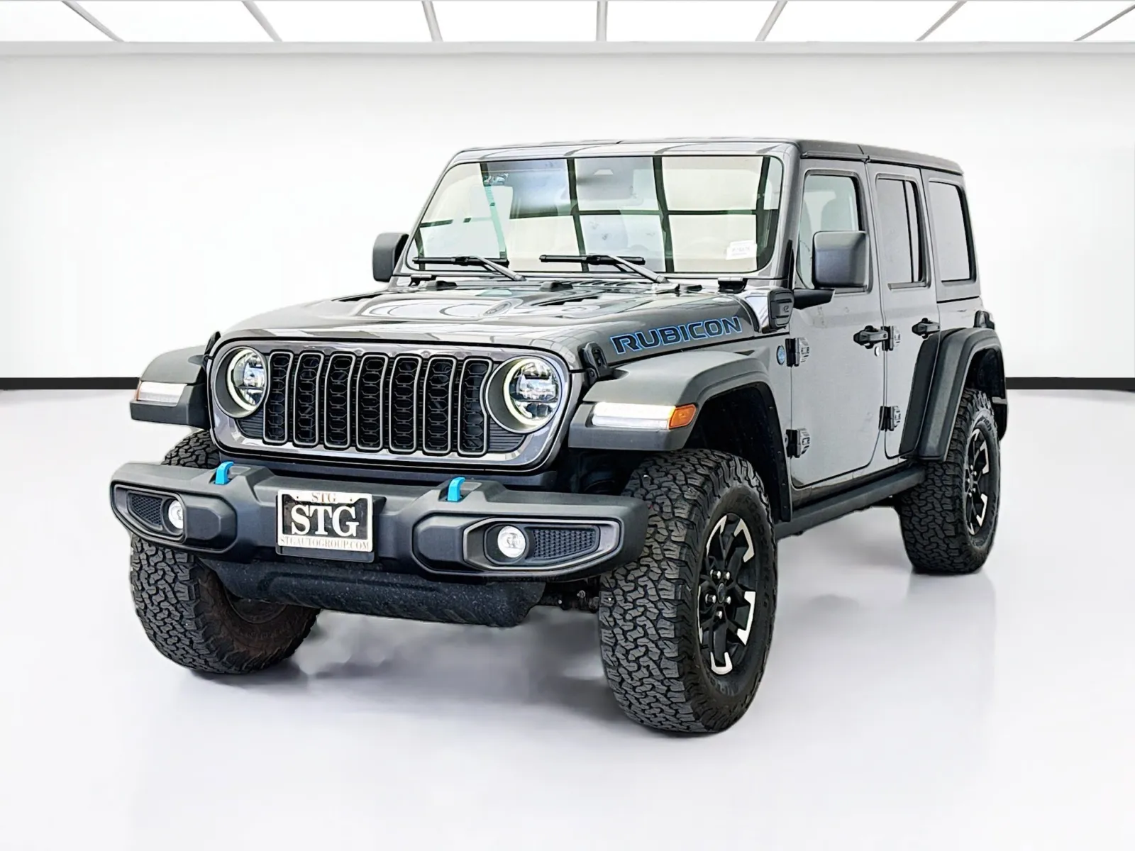 Gray 2025 Jeep Wrangler 4xe Rubicon 4xe for sale in Bellflower, CA