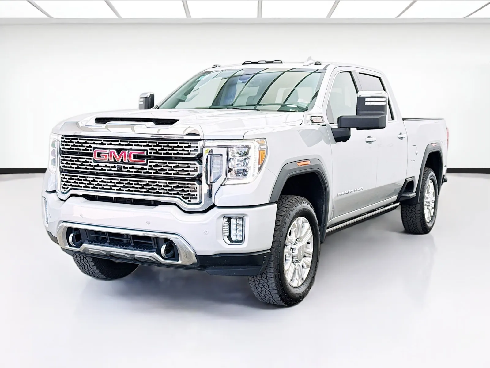 2021 GMC Sierra 4WD Crew Cab Standard Box Denali's photo