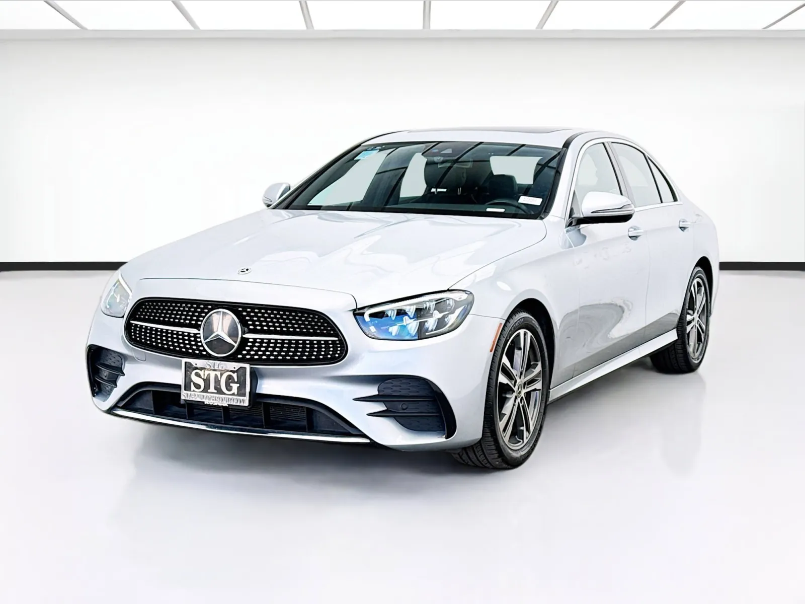 2021 Mercedes-Benz E-Class E350's photo