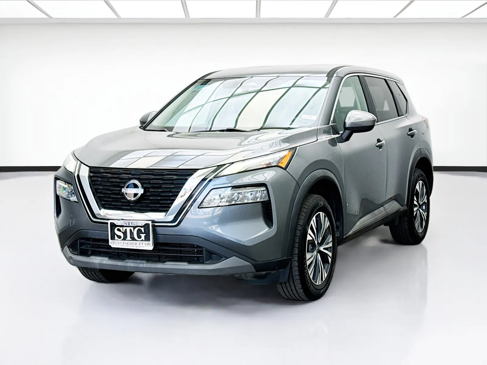 2023 Nissan Rogue SV FWD's photo