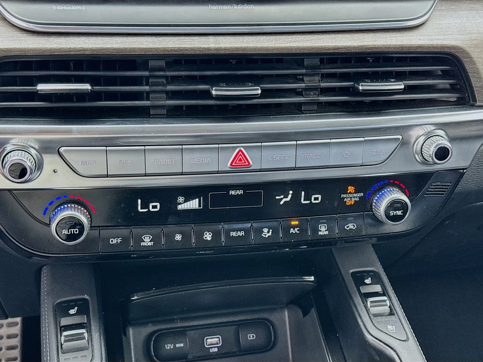 Kia Telluride photo 12