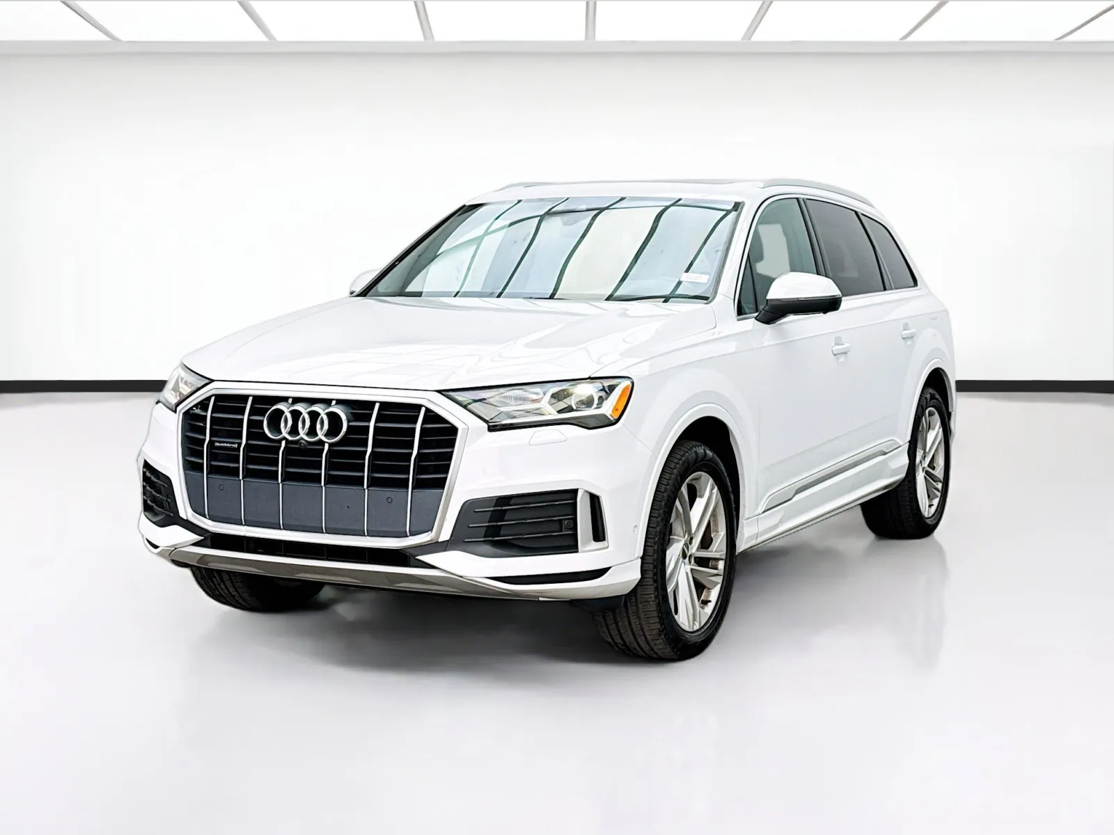 2021 Audi Q7 45 Premium Plus quattro Tiptronic's photo