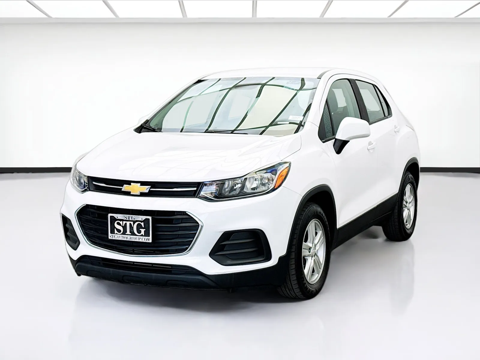 White 2020 Chevrolet Trax LS for sale in Bellflower, CA