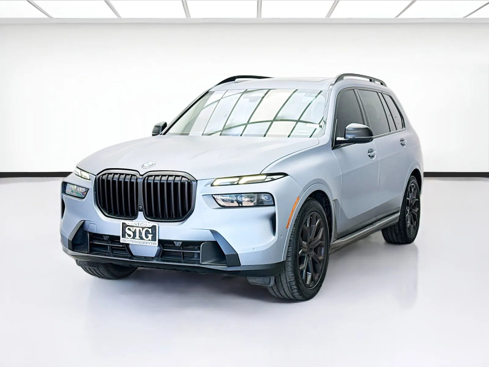 Black 2023 BMW X7 xDrive40i for sale in Bellflower, CA