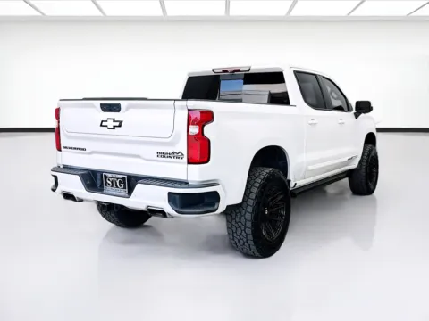 More photos of 2022 Chevrolet Silverado 1500 High Country at STG Bellflower, CA