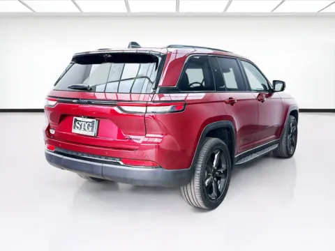 More photos of 2023 Jeep Grand Cherokee Limited at STG Bellflower, CA
