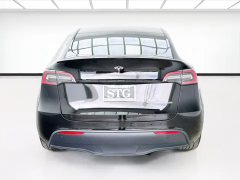 More photos of 2022 Tesla Model Y Performance at STG Bellflower, CA
