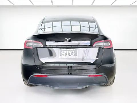 More photos of 2022 Tesla Model Y Performance at STG Bellflower, CA