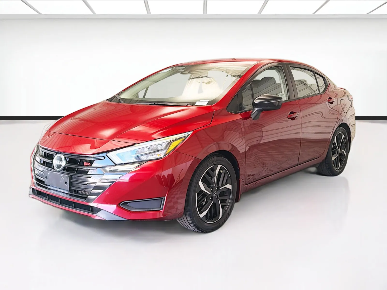 2023 Nissan Versa 1.6 SR CVT's photo