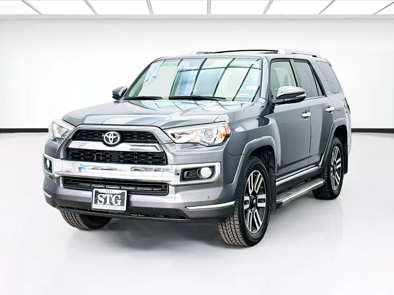 Gray 2019 Toyota 4Runner Limited for sale in Bellflower, CA