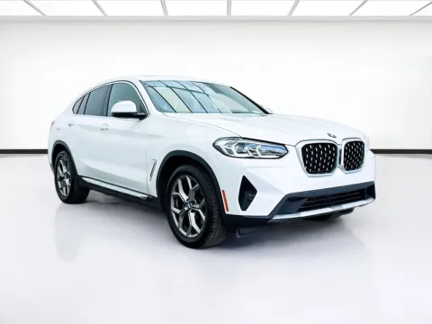 Another view of 2022 BMW X4 xDrive30i for sale in Bellflower, CA at STG Bellflower