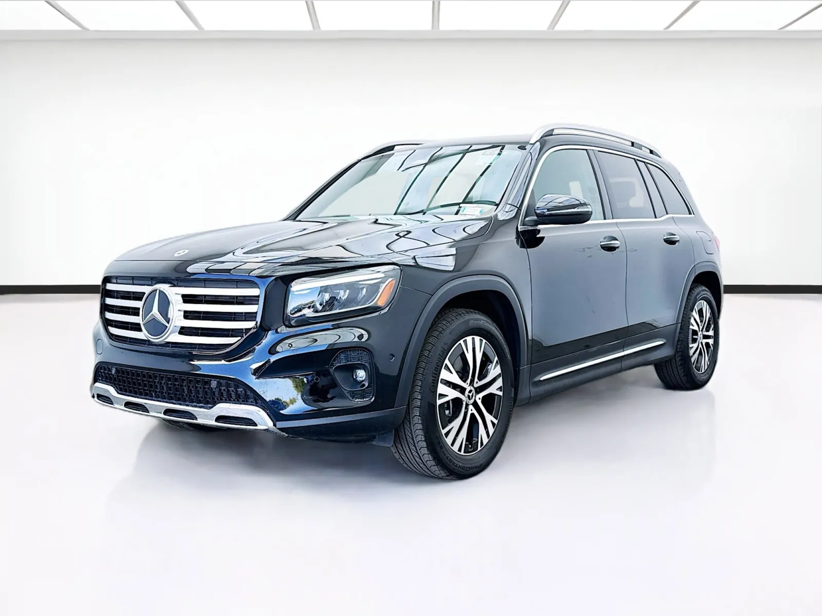 2025 Mercedes-Benz GLB GLB 250's photo
