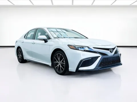 Another view of 2022 Toyota Camry SE for sale in Bellflower, CA at STG Bellflower