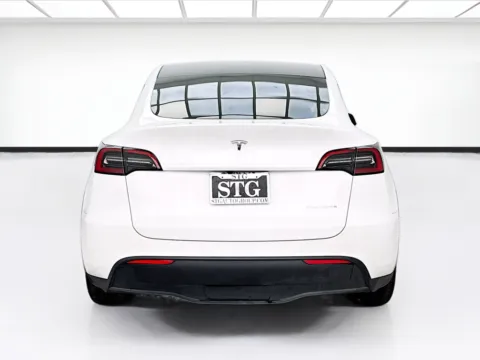 More photos of 2025 Tesla Model Y Long Range at STG Bellflower, CA