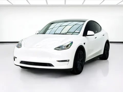 White 2025 Tesla Model Y Long Range for sale in Bellflower, CA