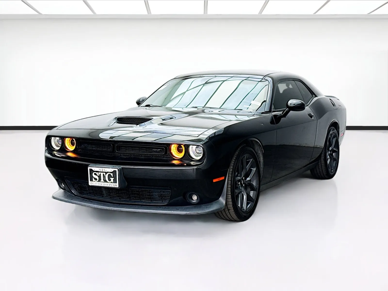 2019 Dodge Challenger GT Auto's photo