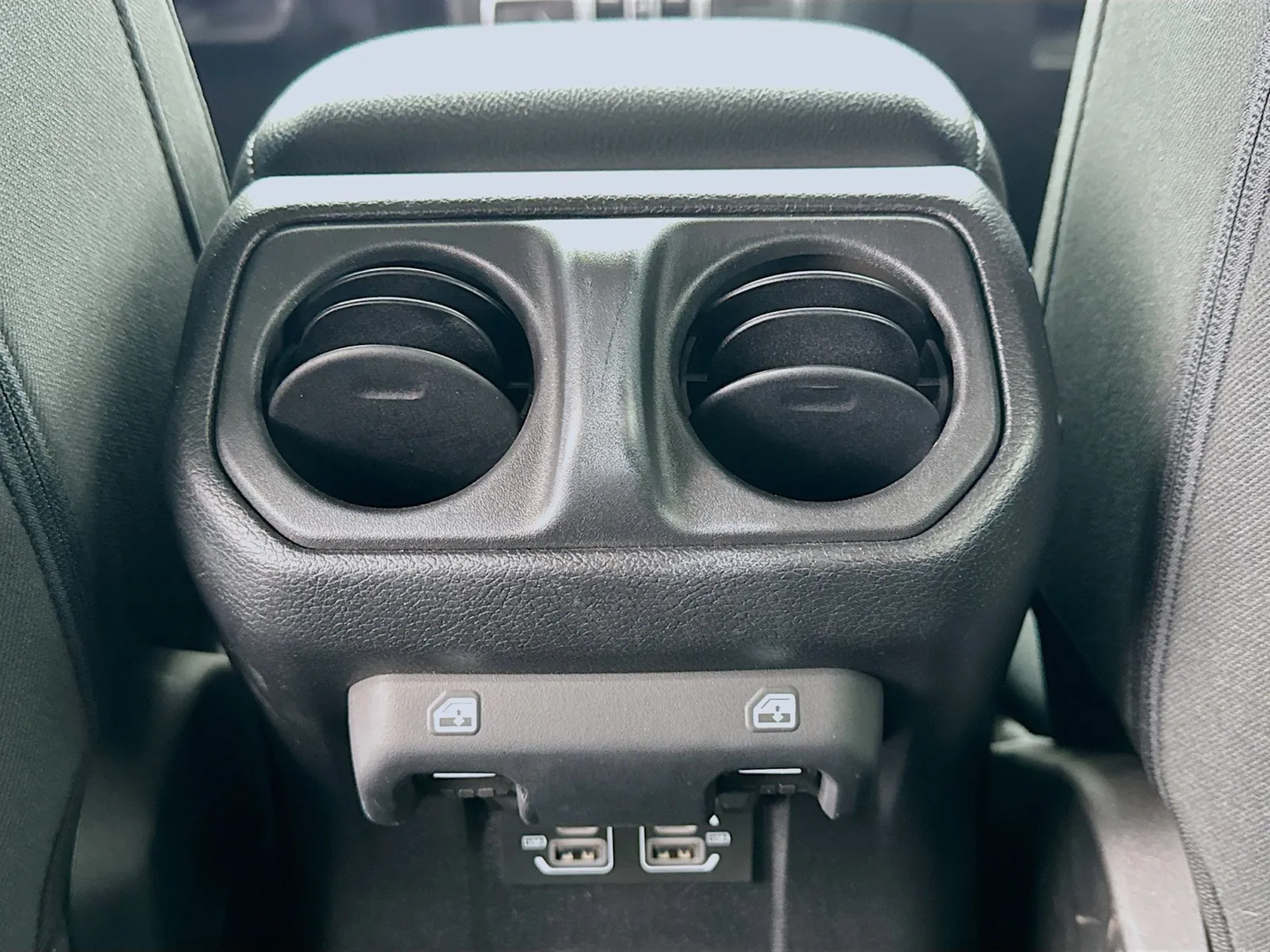 Jeep Wrangler photo 17