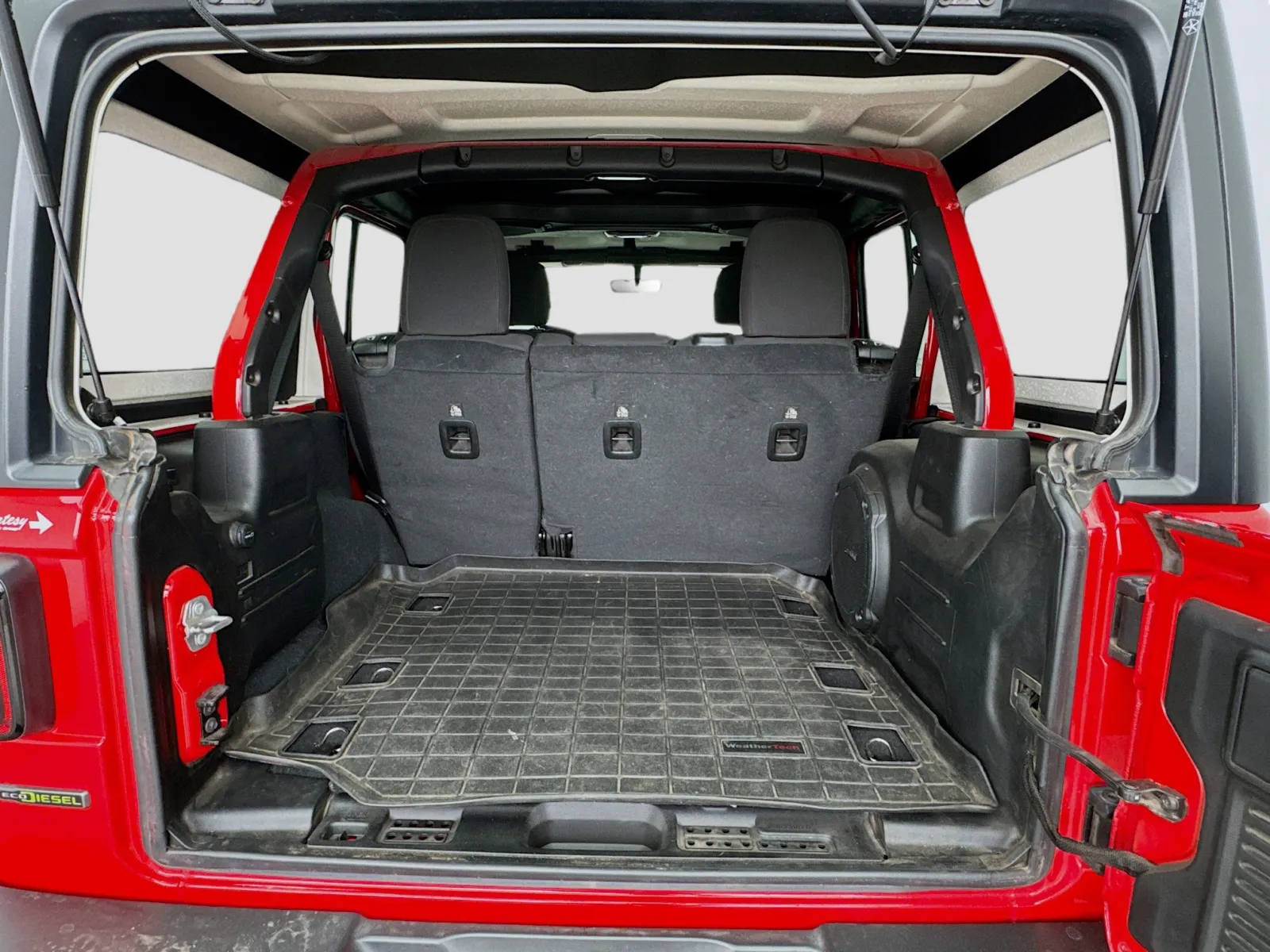 Jeep Wrangler photo 18
