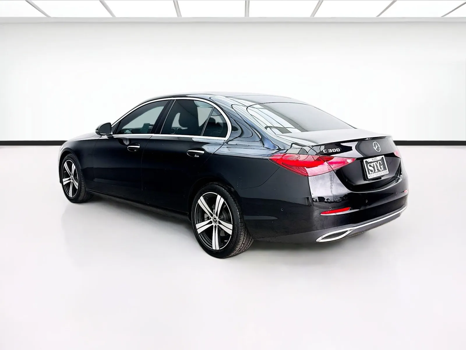 Mercedes-Benz C-Class photo 6