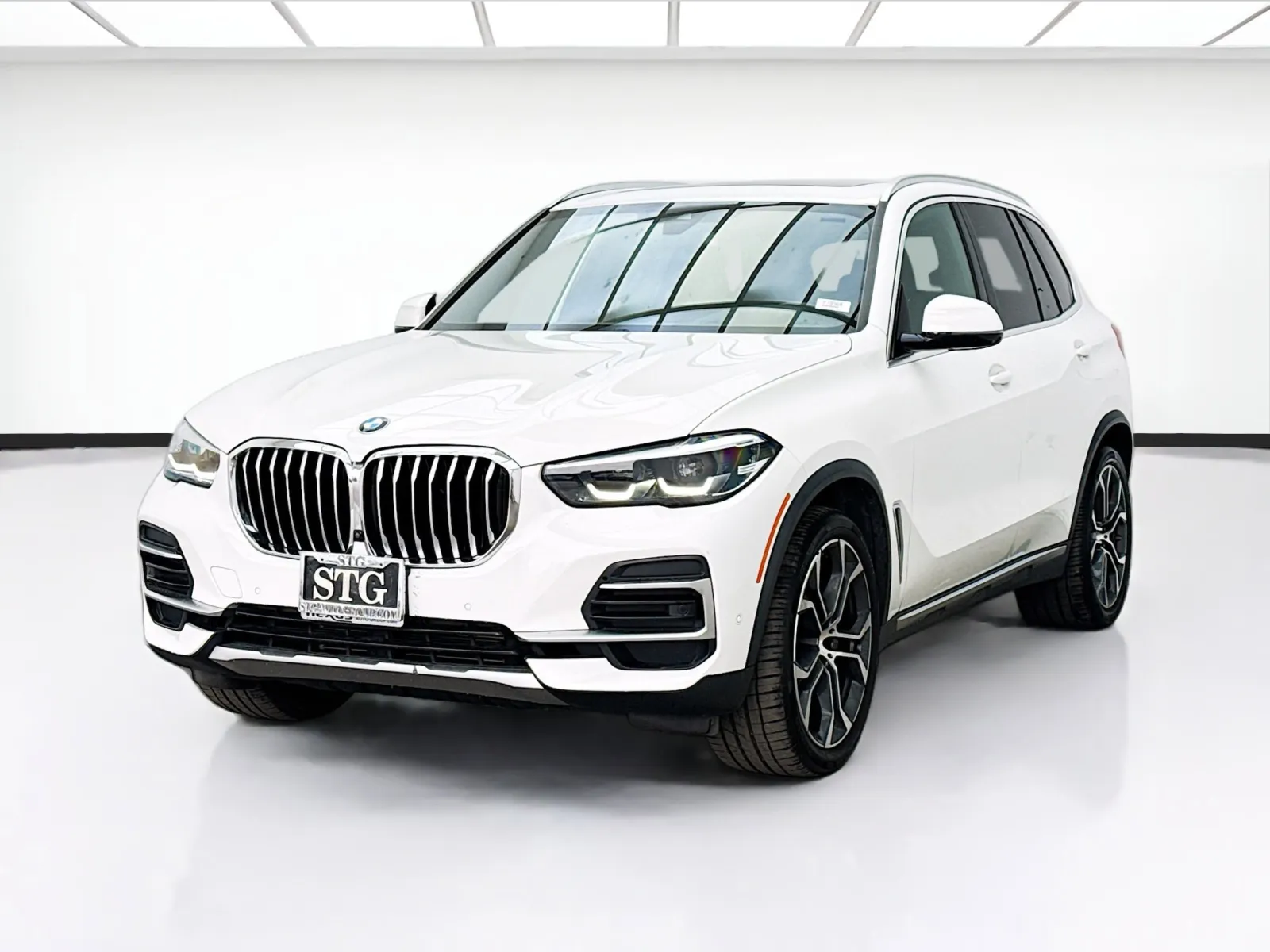 2023 BMW X5 sDrive40i's photo