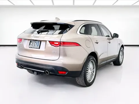 More photos of 2017 Jaguar F-PACE 35t Prestige at STG Bellflower, CA