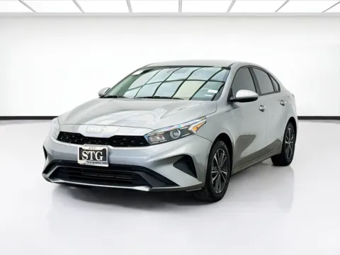 Gray 2024 Kia Forte LXS for sale in Bellflower, CA