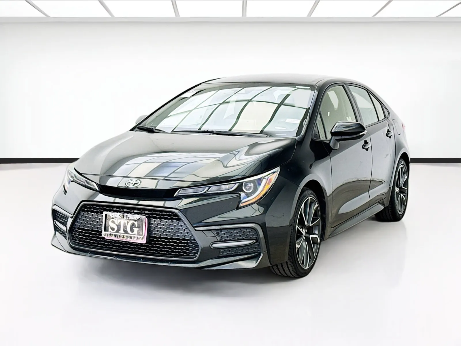 2020 Toyota Corolla SE AT's photo