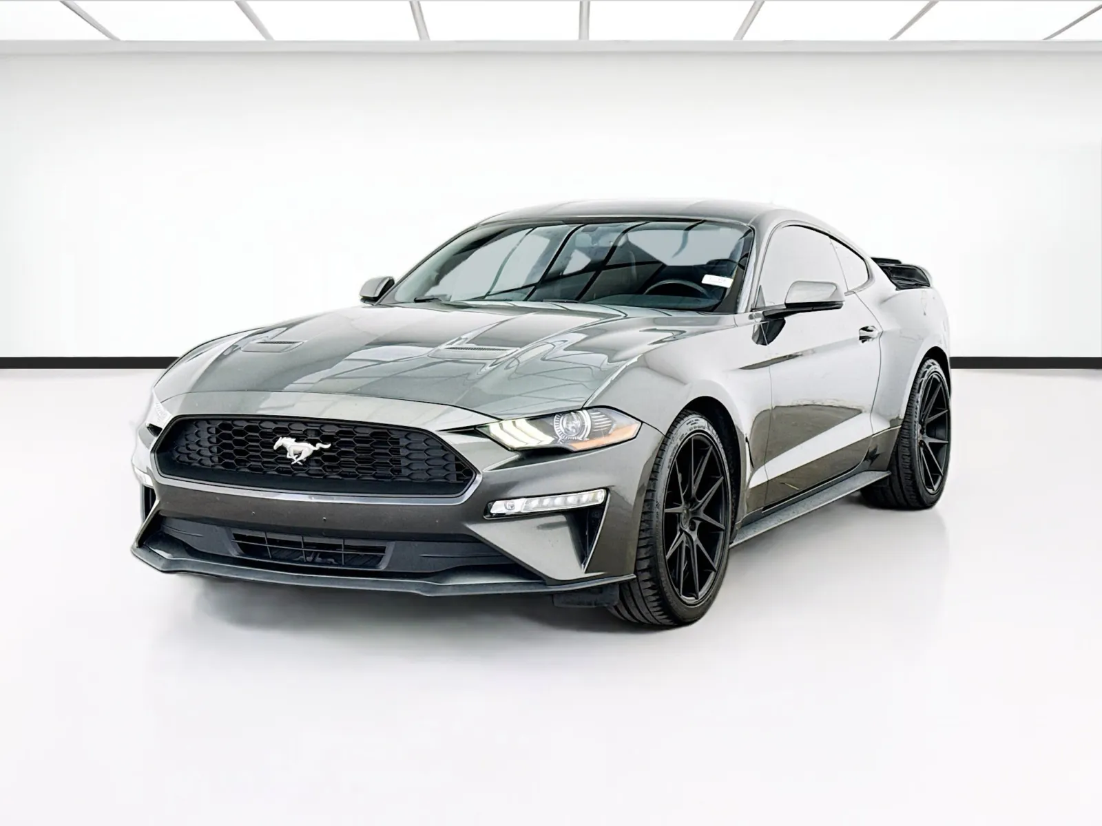 Gray 2018 Ford Mustang EcoBoost Premium for sale in Bellflower, CA