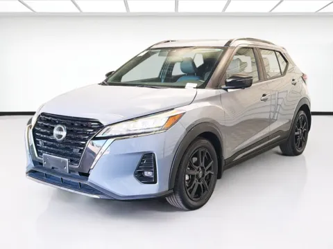 Gray 2023 Nissan Kicks SR for sale in Bellflower, CA