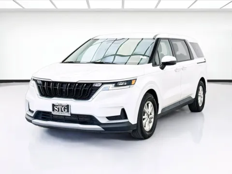 White 2022 Kia Carnival LX for sale in Bellflower, CA
