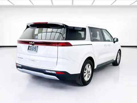 More photos of 2022 Kia Carnival LX at STG Bellflower, CA