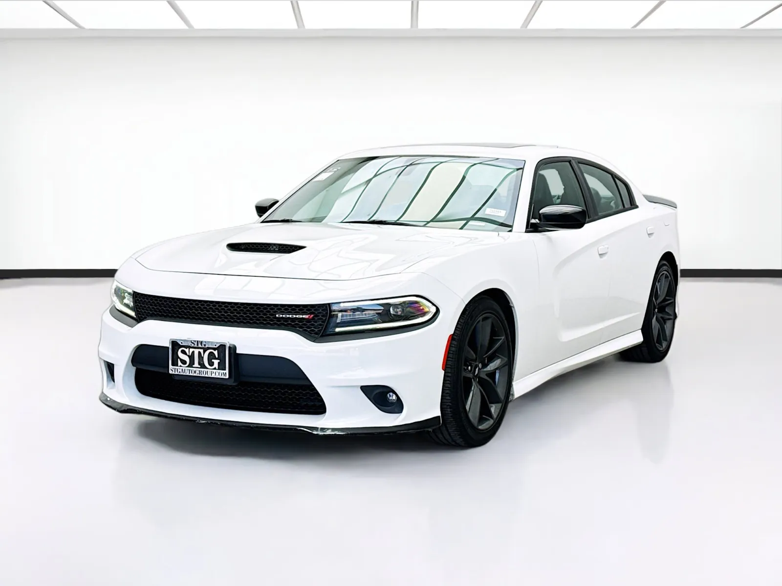 White 2019 Dodge Charger GT PLUS W/BLACKTOP & PERFORMANCE HANDLING GROUPS for sale in Bellflower, CA