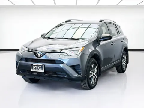 Gray 2018 Toyota RAV4 LE for sale in Bellflower, CA