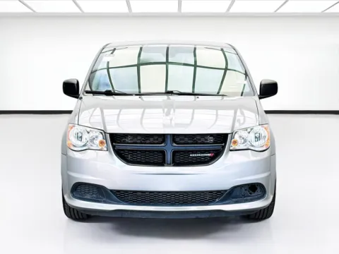 Photos of 2019 Dodge Grand Caravan SE for sale in Bellflower, CA at STG Bellflower