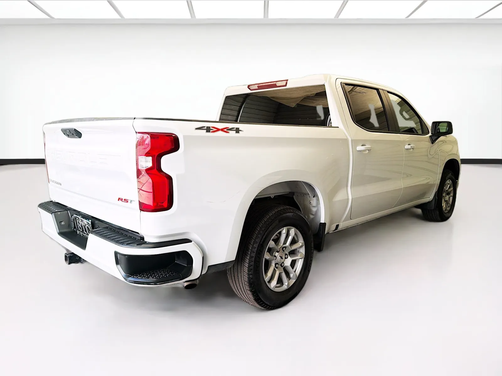 Chevrolet Silverado photo 4
