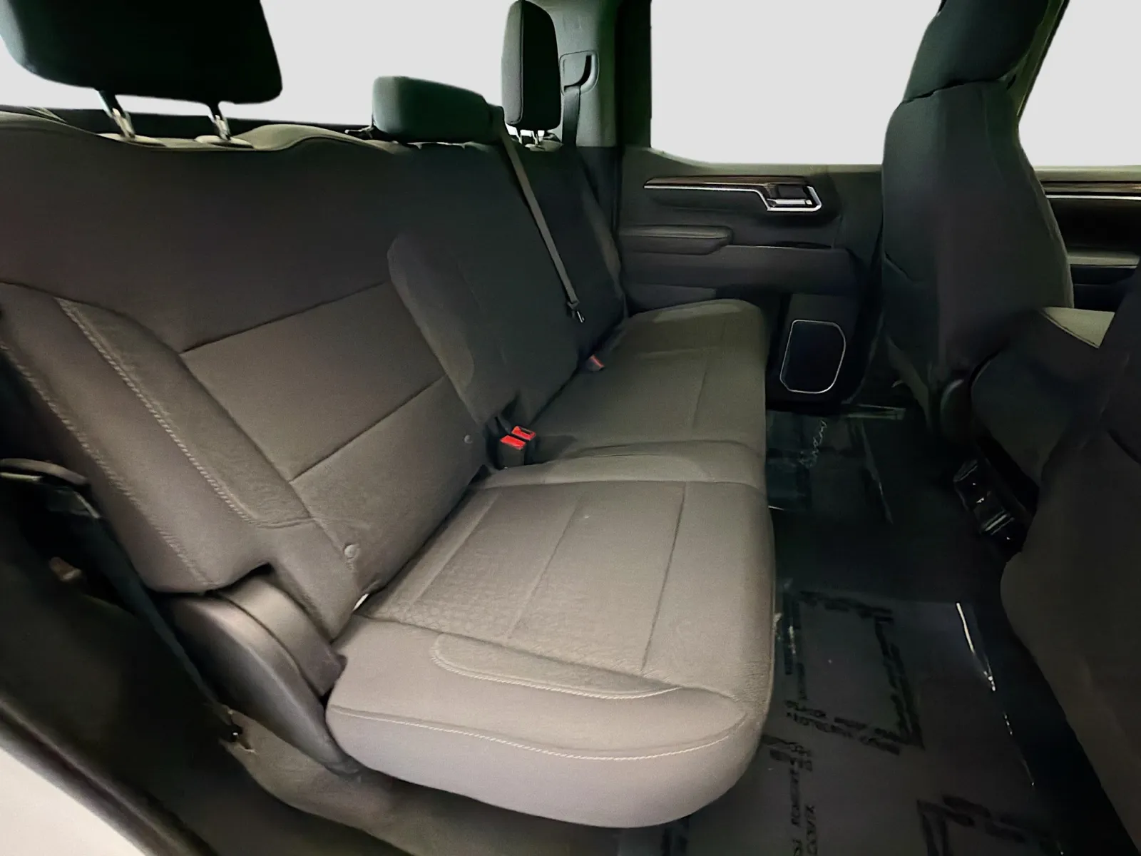 Chevrolet Silverado photo 15