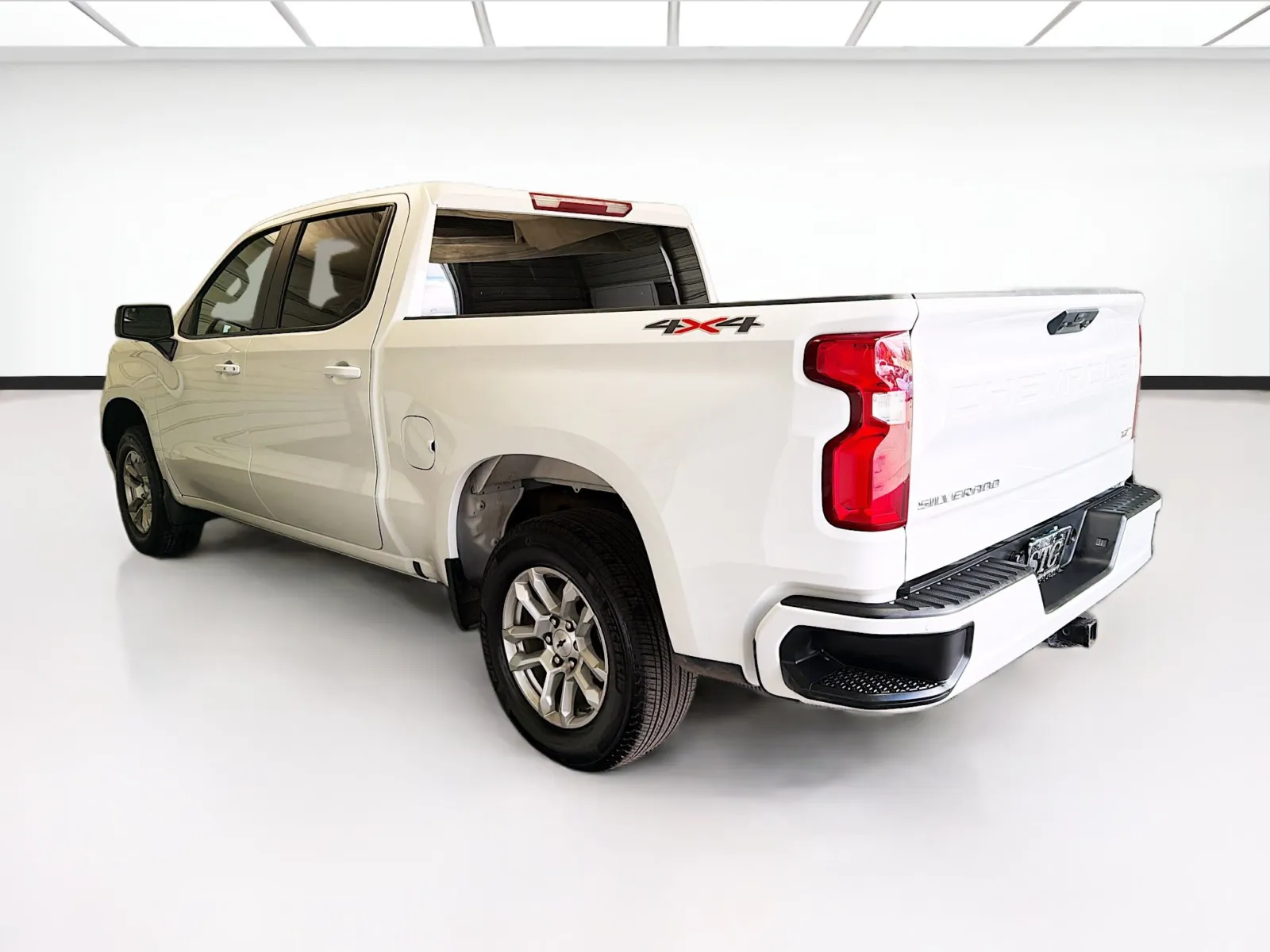 Chevrolet Silverado photo 6