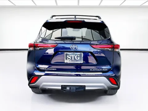 More photos of 2021 Toyota Highlander Platinum at STG Bellflower, CA