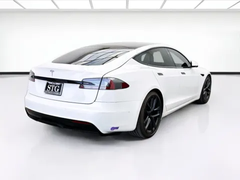 More photos of 2022 Tesla Model S at STG Bellflower, CA