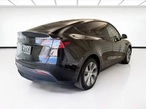 More photos of 2023 Tesla Model Y Long Range at STG Bellflower, CA