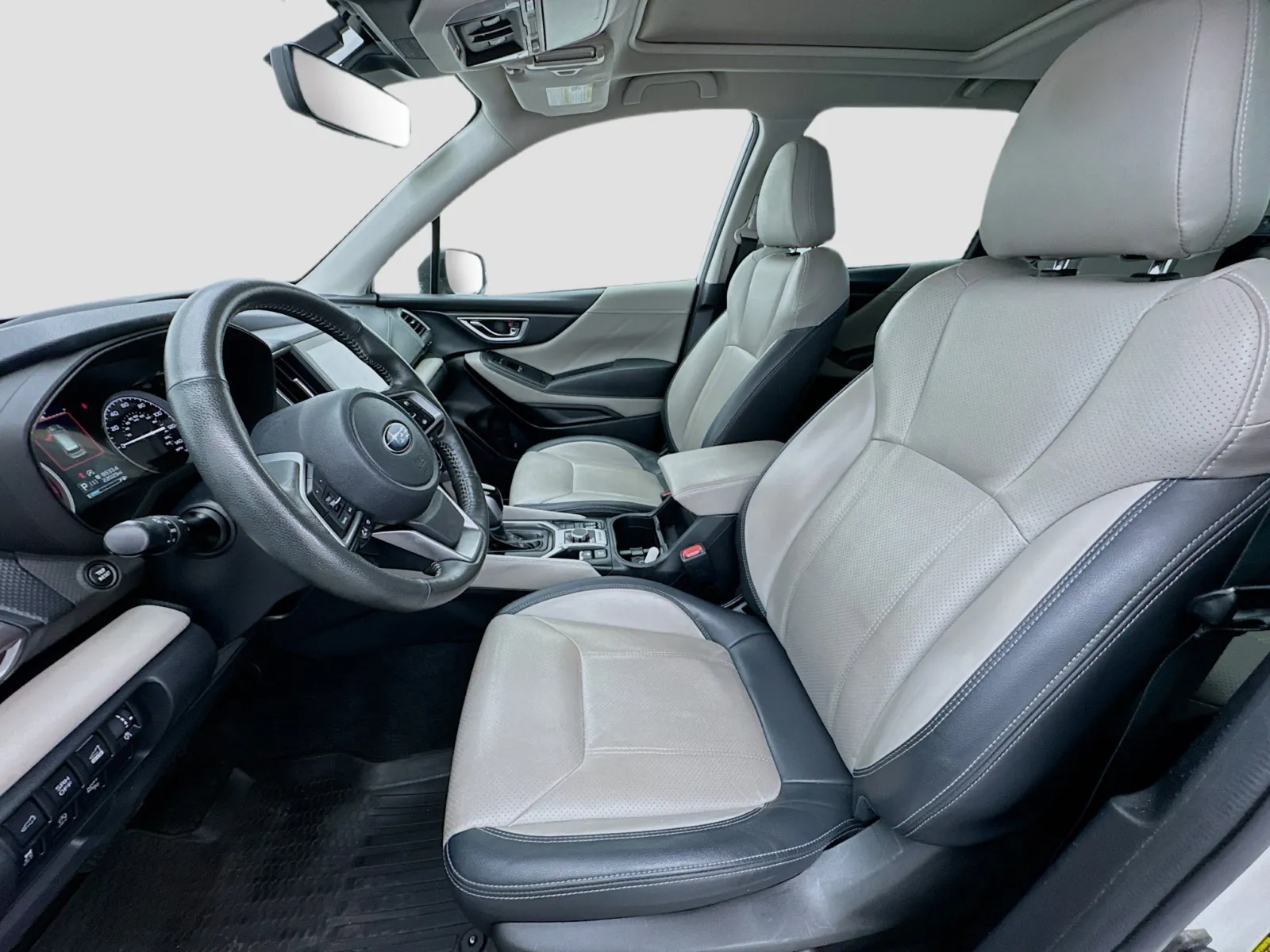 Subaru Forester photo 13