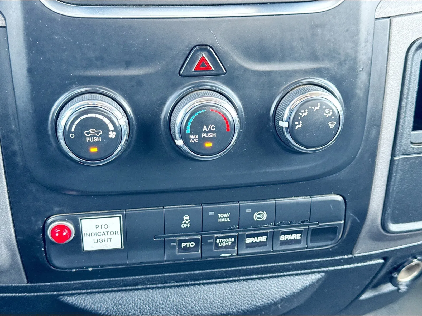 2016 RAM 5500 - Photo 7