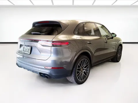 More photos of 2020 Porsche Cayenne PREMIUM PLUS & 21 RS SPYDER WHEELS at STG Bellflower, CA