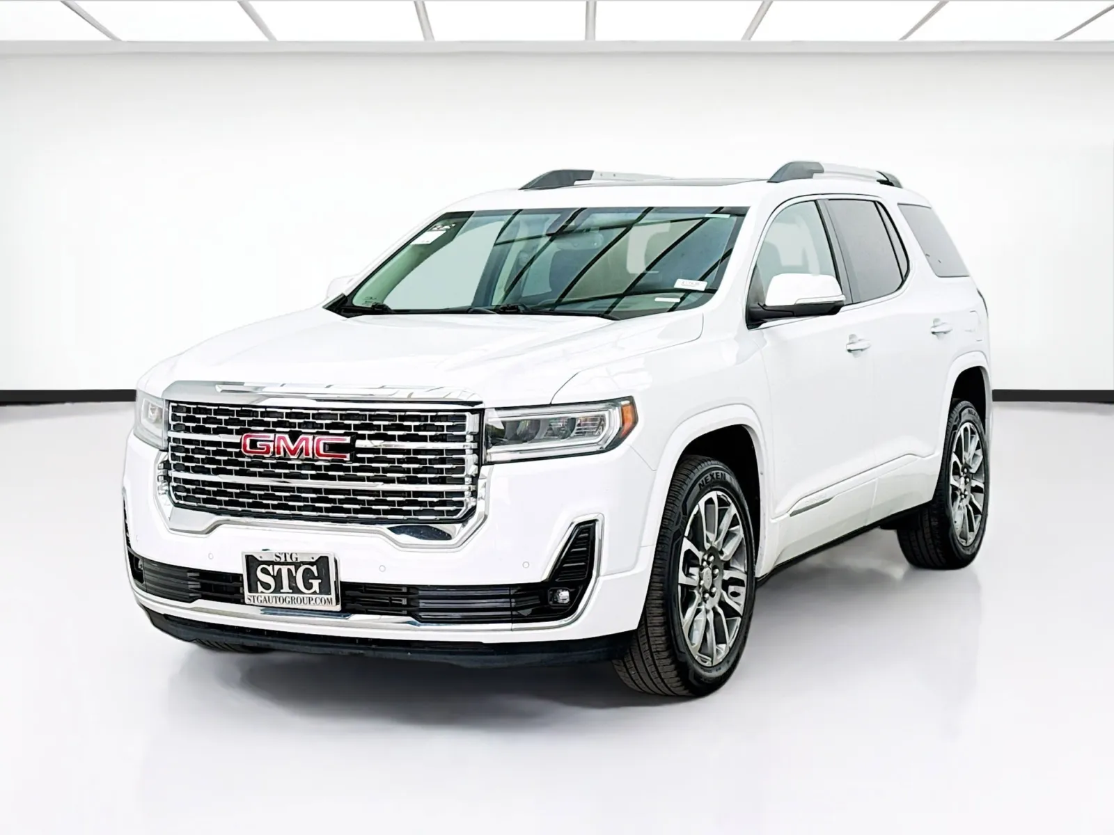 2021 GMC Acadia Denali AWD's photo